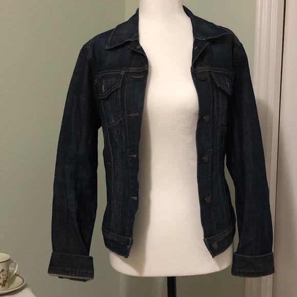 GAP Jackets & Blazers - 🌼Size M Gap Jean Jacket